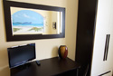Bed & Breakfast La Porta Accanto: Led TV and desk
